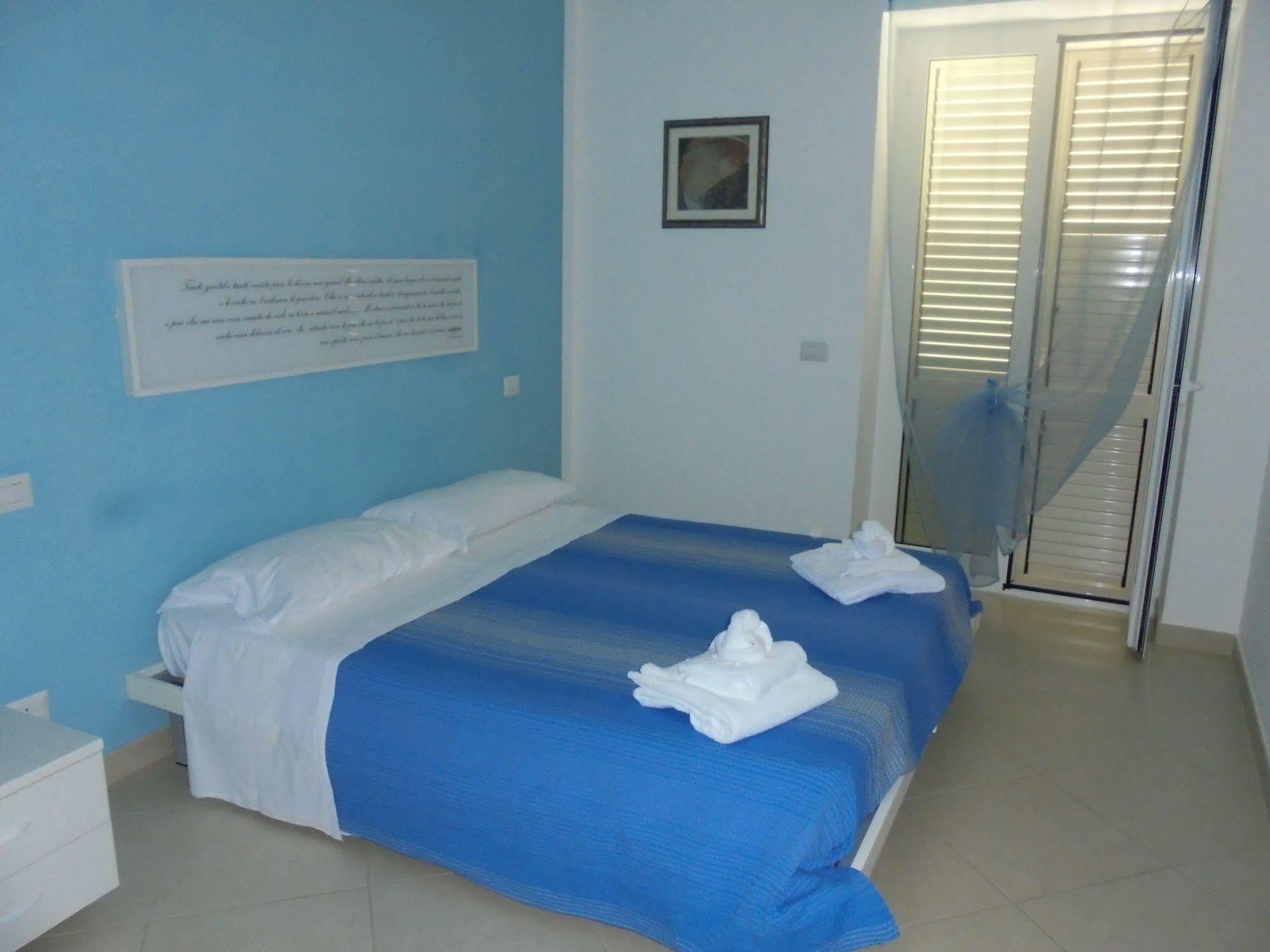 La Poesia Hotel Rocca Imperiale Luaran gambar
